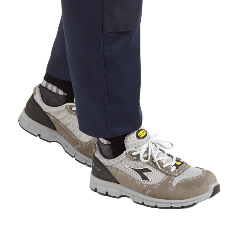 Diadora RUN TEXT LOW S1P ESD SRC 701.175305, Delovna obutev, Nizki delovni čevlji, Ženski delovni čevlji, S1 / S1P, ESD